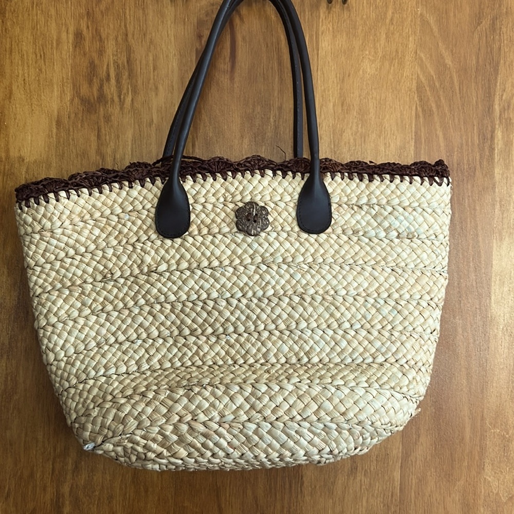 Straw bag 12/17,Ann Taylor Loft,fully lined